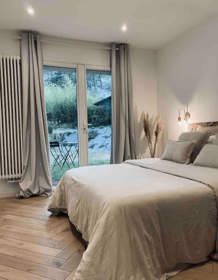 Les Hortensias Chambre Independante Avec Sdb Et Toilettes Privees Dans Une Maison En Foret Proche Du Golf Et De La Plage Entree Independante Avec Acces Prive 勒图凯－巴黎普拉日 外观 照片