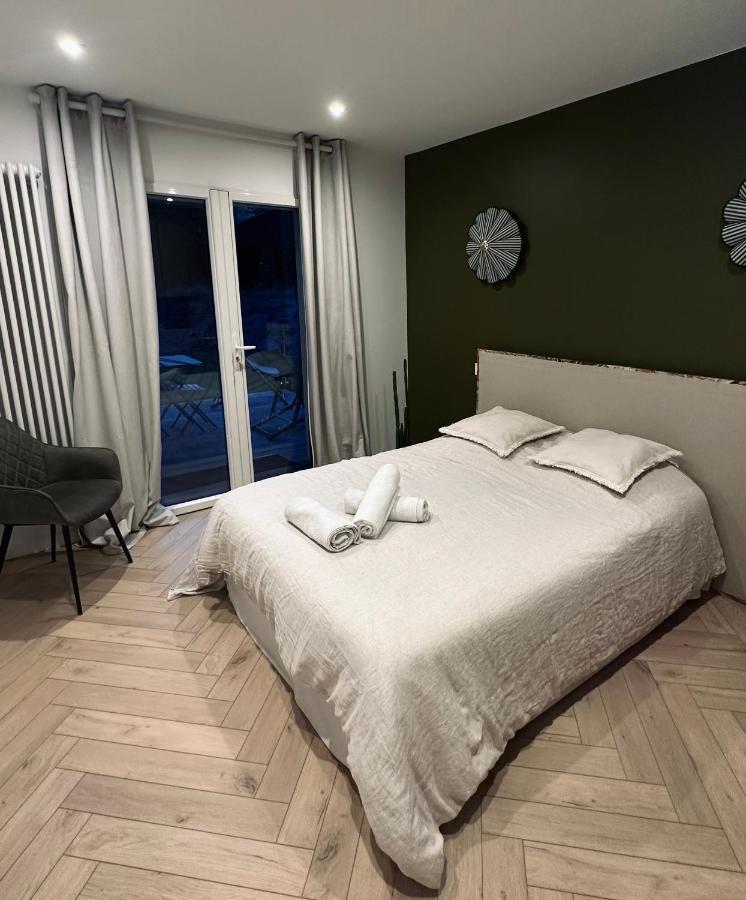 Les Hortensias Chambre Independante Avec Sdb Et Toilettes Privees Dans Une Maison En Foret Proche Du Golf Et De La Plage Entree Independante Avec Acces Prive 勒图凯－巴黎普拉日 外观 照片